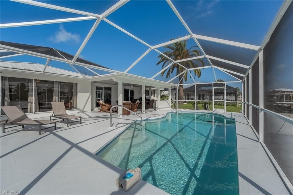 9 Fairview Blvd, Fort Myers Beach, FL 33931 Photo