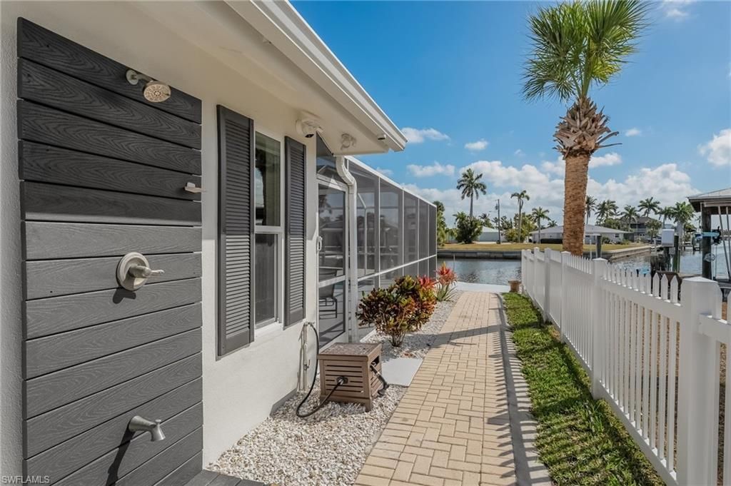 9 Fairview Blvd, Fort Myers Beach, FL 33931 Photo