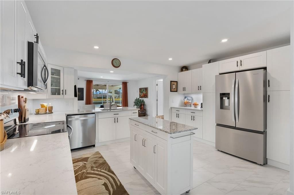 9 Fairview Blvd, Fort Myers Beach, FL 33931 Photo