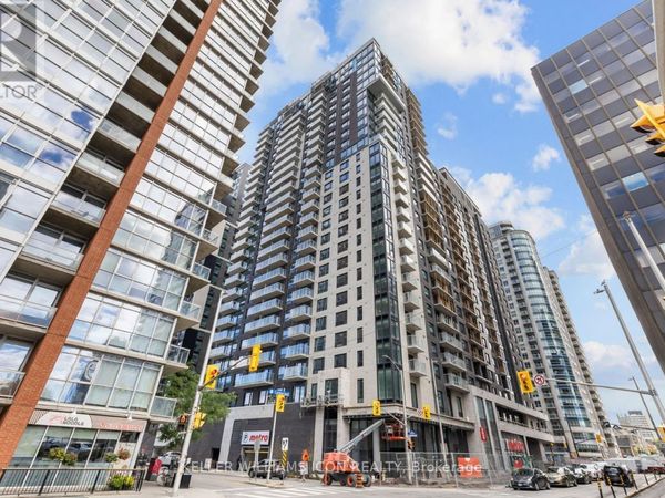 180 George Street, Unit 1405, Ottawa, ON K1N0G8