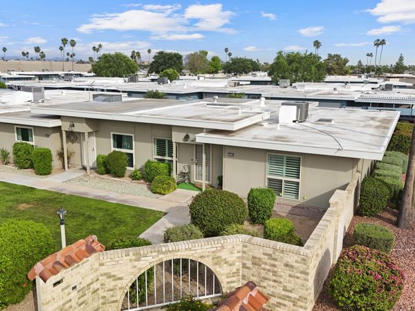 10036 W LANCASTER Drive, Sun City, AZ 85351