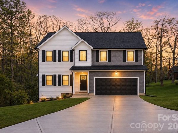 1928 46th Avenue Drive NE, Hickory, NC 28601
