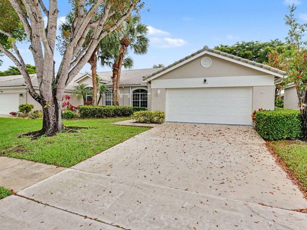 7832 Rockford Road, Boynton Beach, FL 33472