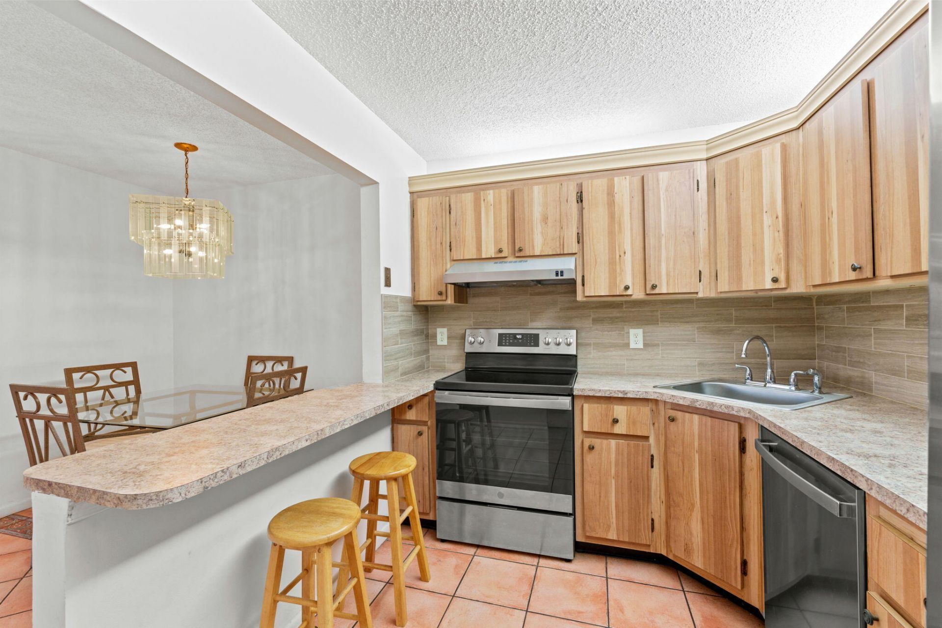 322 Knotty Pine Circle, Unit D2, Greenacres, FL 33463 Photo