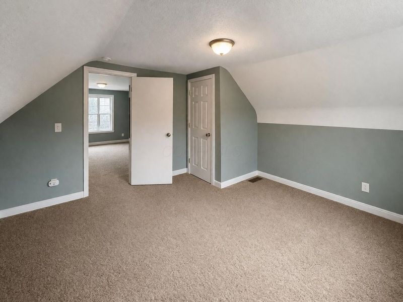 1078 E 19th Avenue, Columbus, OH 43211 Photo 11