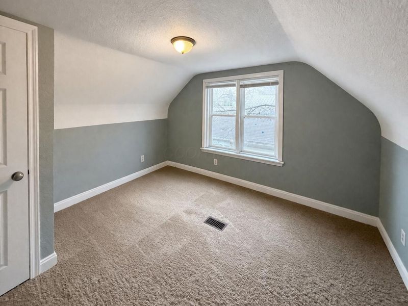 1078 E 19th Avenue, Columbus, OH 43211 Photo 12