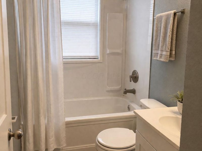 1078 E 19th Avenue, Columbus, OH 43211 Photo 7