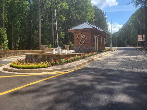 22 Mountaingate Way, Ellijay, GA 30536