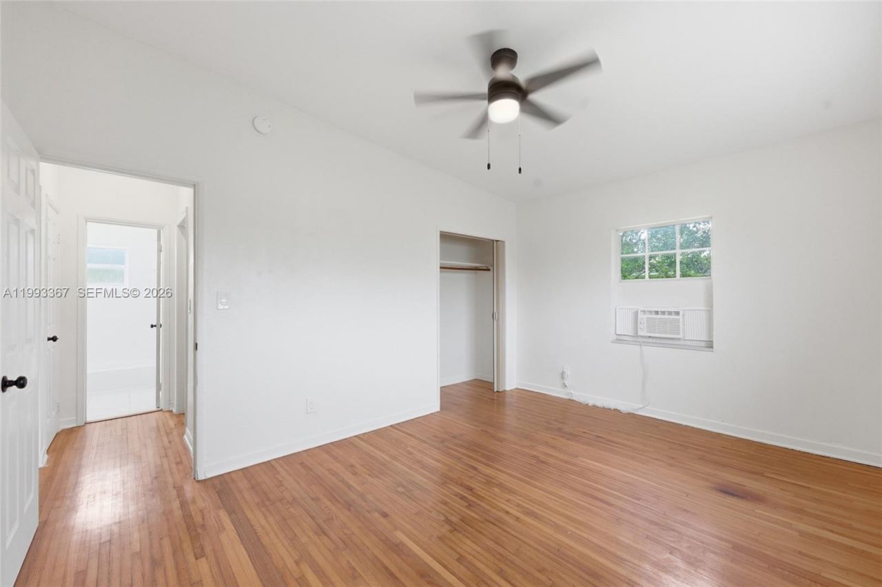 1620 NE 160th St , Unit 1620, North Miami Beach, FL 33162 Photo