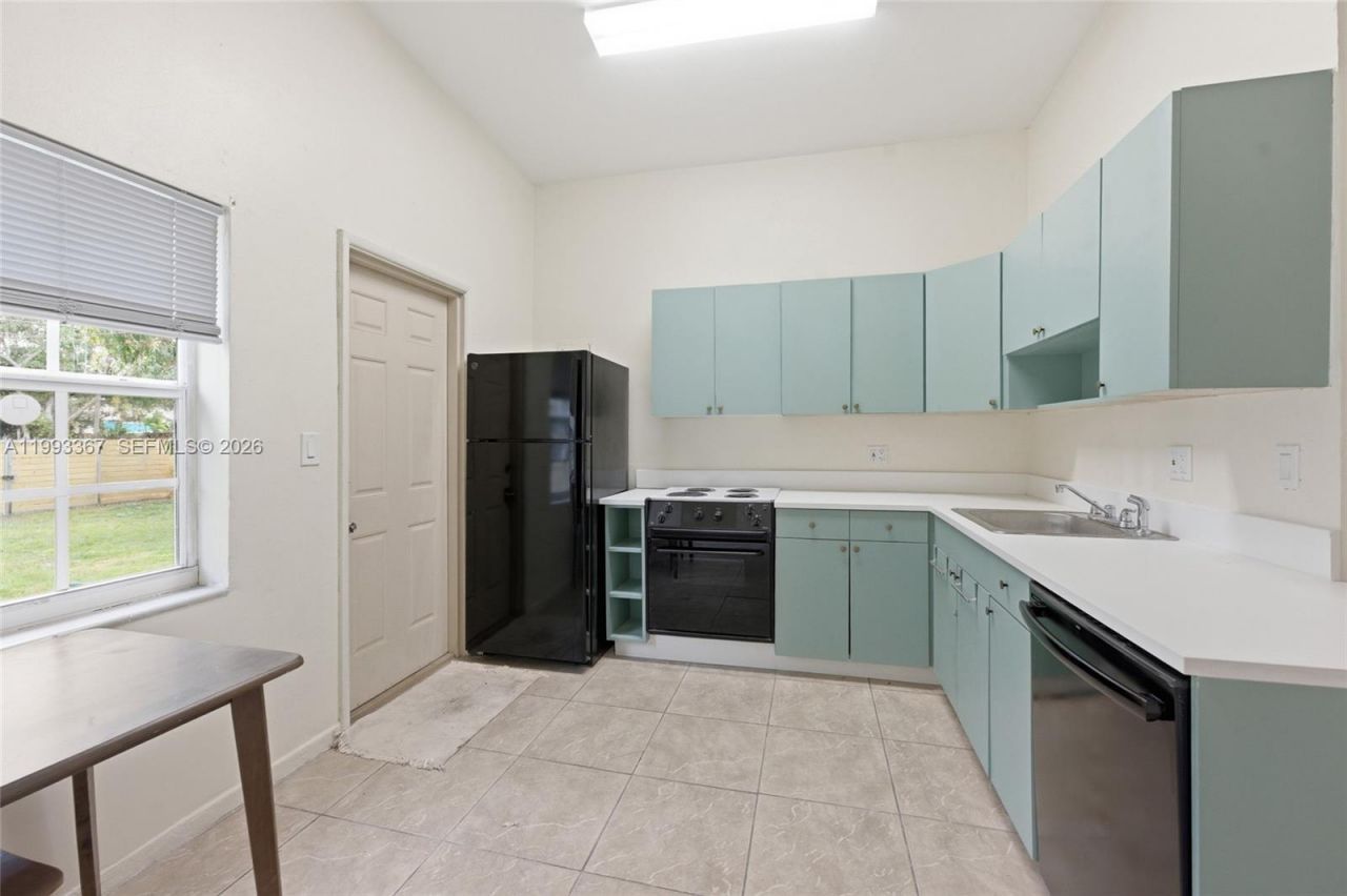 1620 NE 160th St , Unit 1620, North Miami Beach, FL 33162 Photo