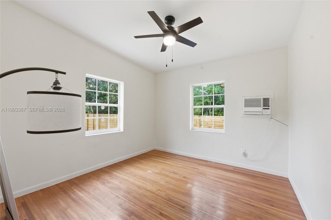 1620 NE 160th St , Unit 1620, North Miami Beach, FL 33162 Photo