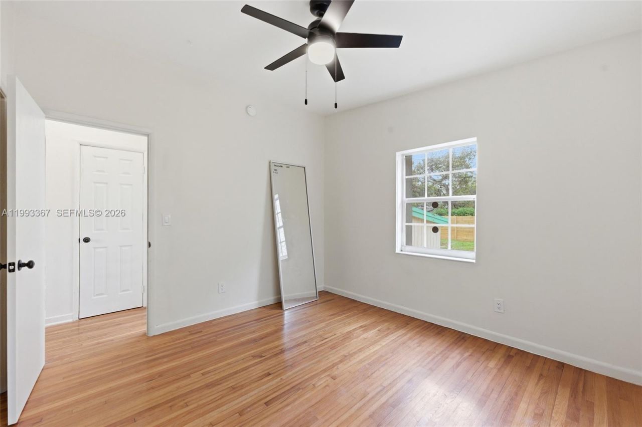 1620 NE 160th St , Unit 1620, North Miami Beach, FL 33162 Photo