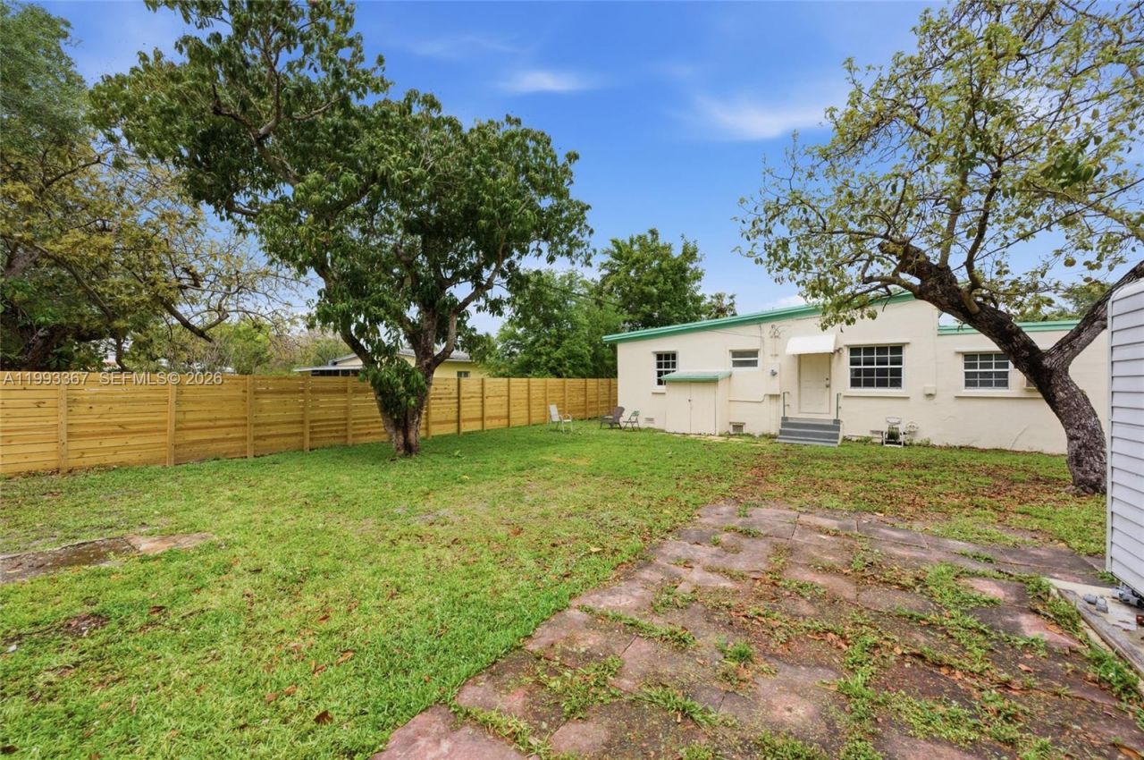 1620 NE 160th St , Unit 1620, North Miami Beach, FL 33162 Photo