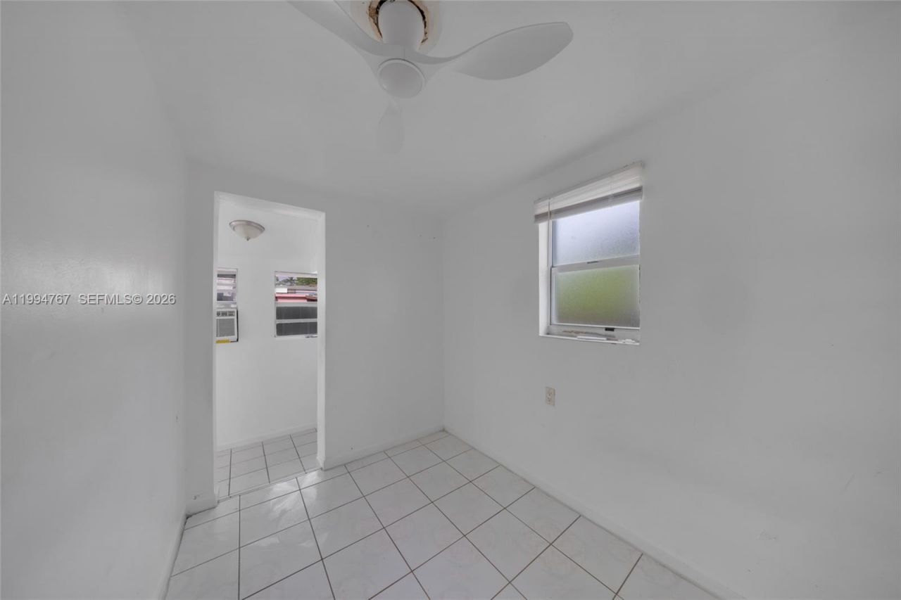 330 NW 25th Ave , Miami, FL 33125 Photo