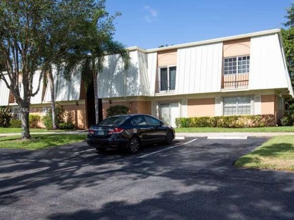 3615 Citrus Trce , Unit 4, Davie, FL 33328