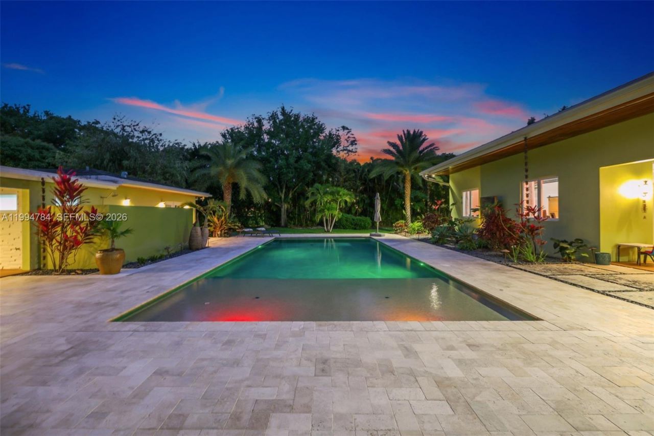 9234 SW 112th St , Miami, FL 33176 Photo