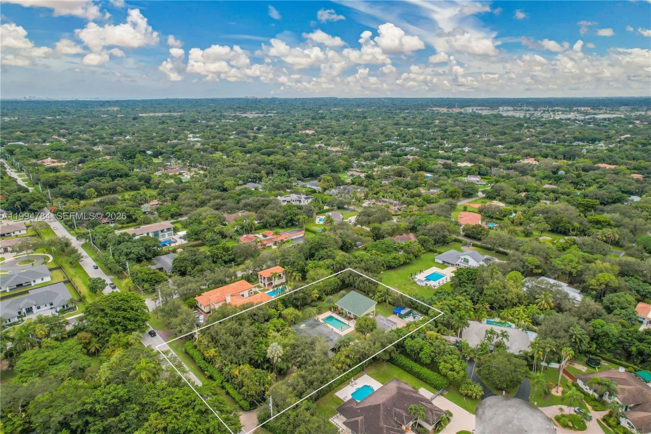 9234 SW 112th St , Miami, FL 33176 Photo