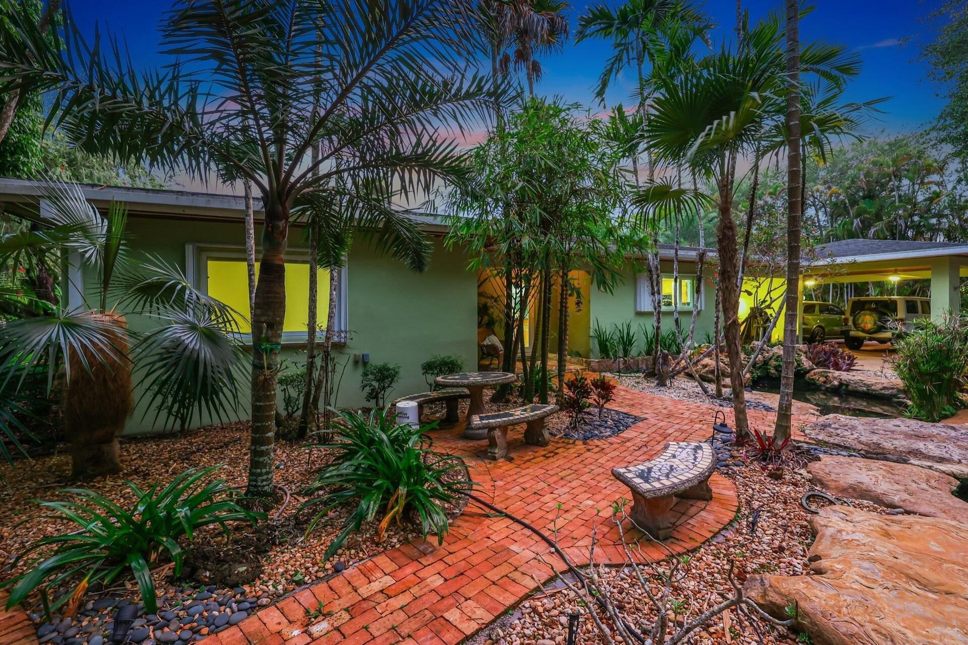 9234 SW 112th St , Miami, FL 33176 Photo