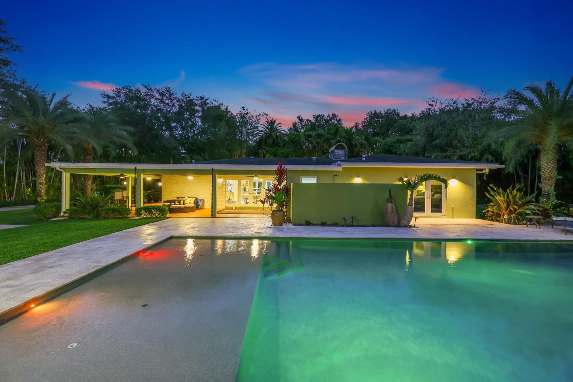 9234 SW 112th St , Miami, FL 33176 Photo