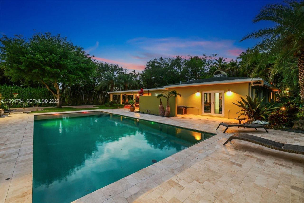 9234 SW 112th St , Miami, FL 33176 Photo