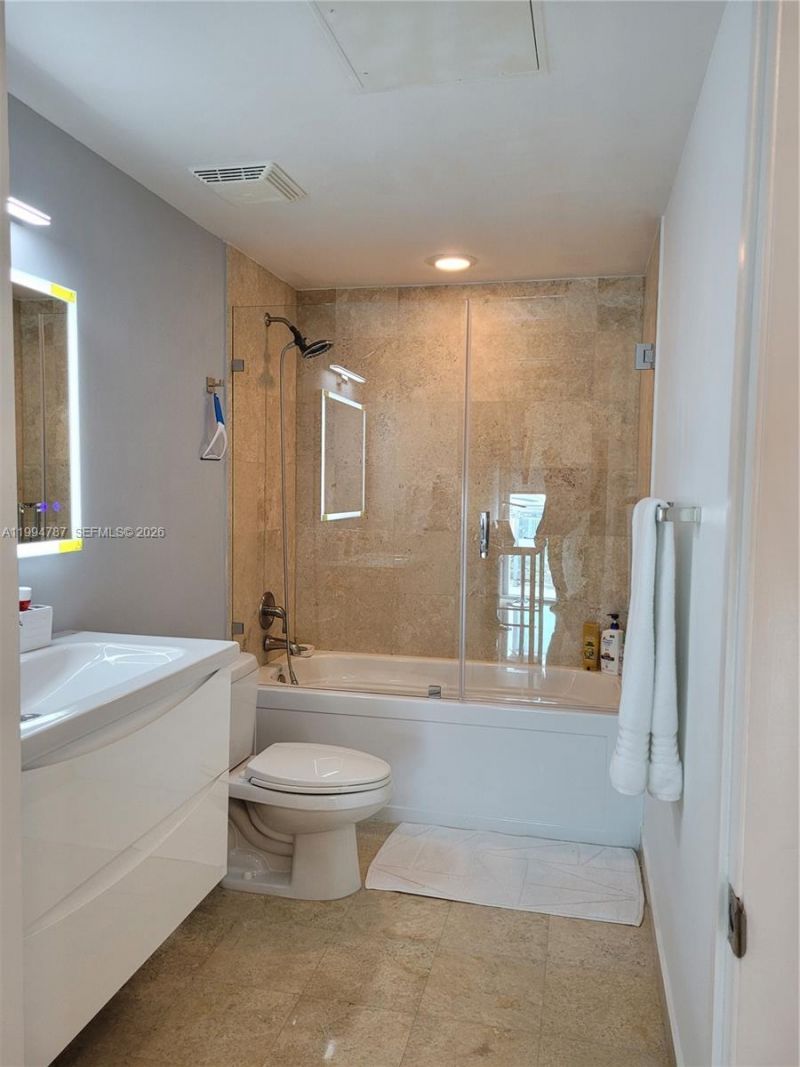 350 S Miami Ave , Unit 2714, Miami, FL 33130 Photo