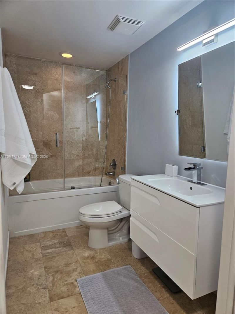 350 S Miami Ave , Unit 2714, Miami, FL 33130 Photo