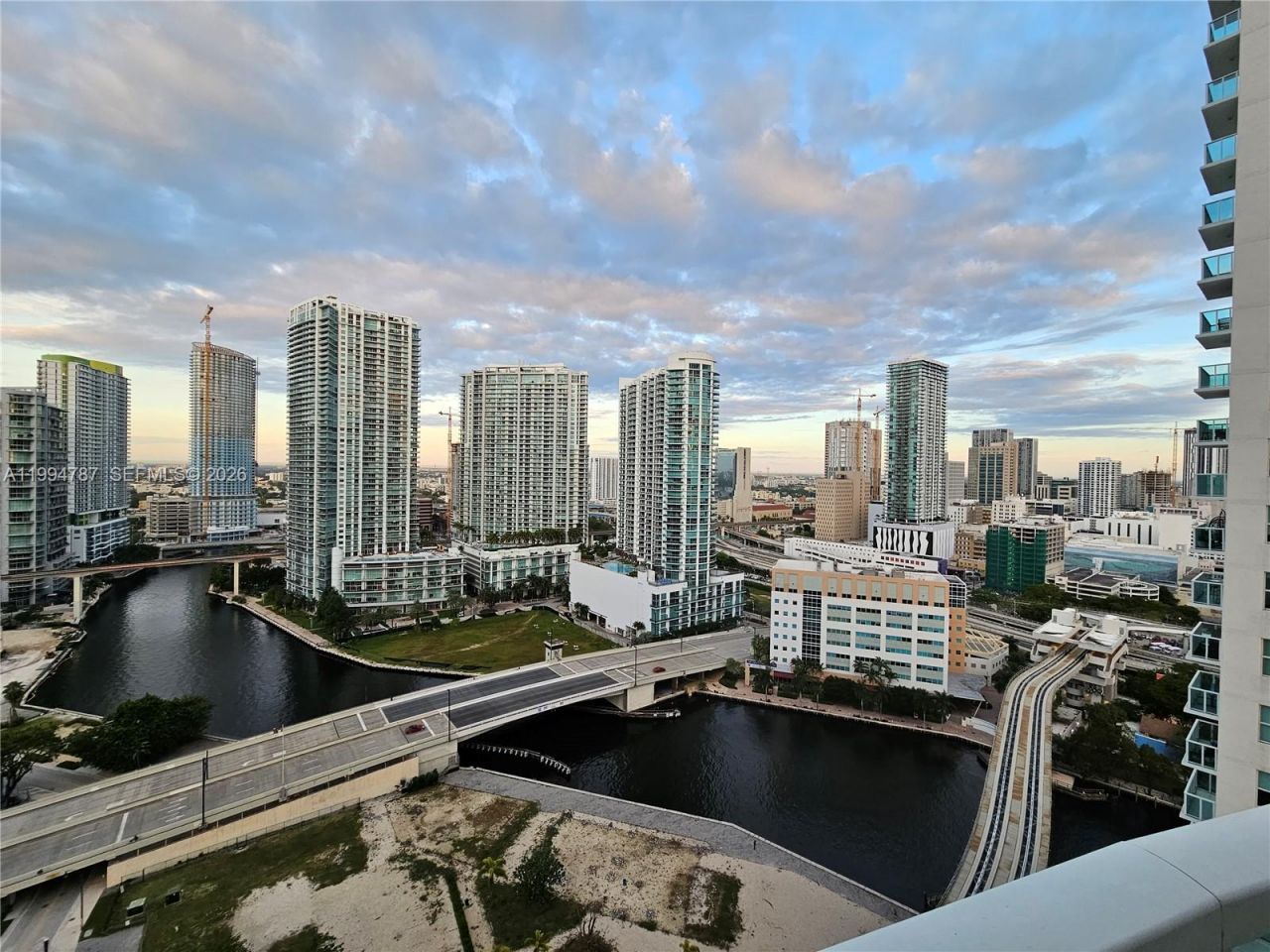 350 S Miami Ave , Unit 2714, Miami, FL 33130 Photo