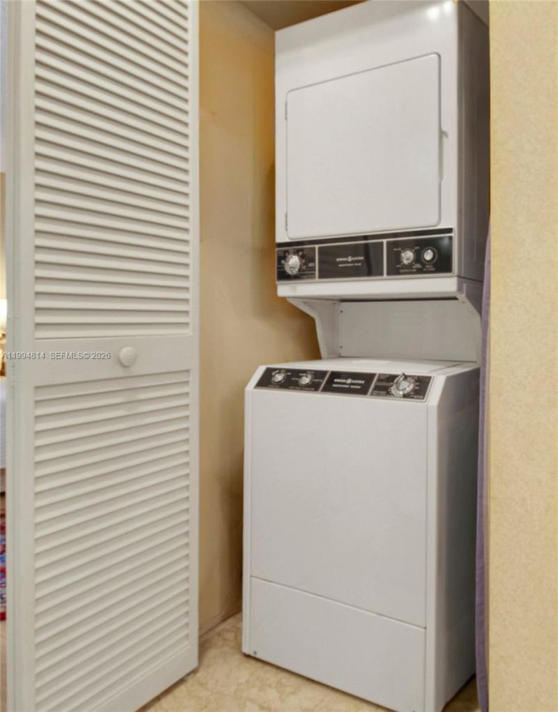 6767 Collins Ave, Unit 504, Miami Beach, FL 33141 Photo