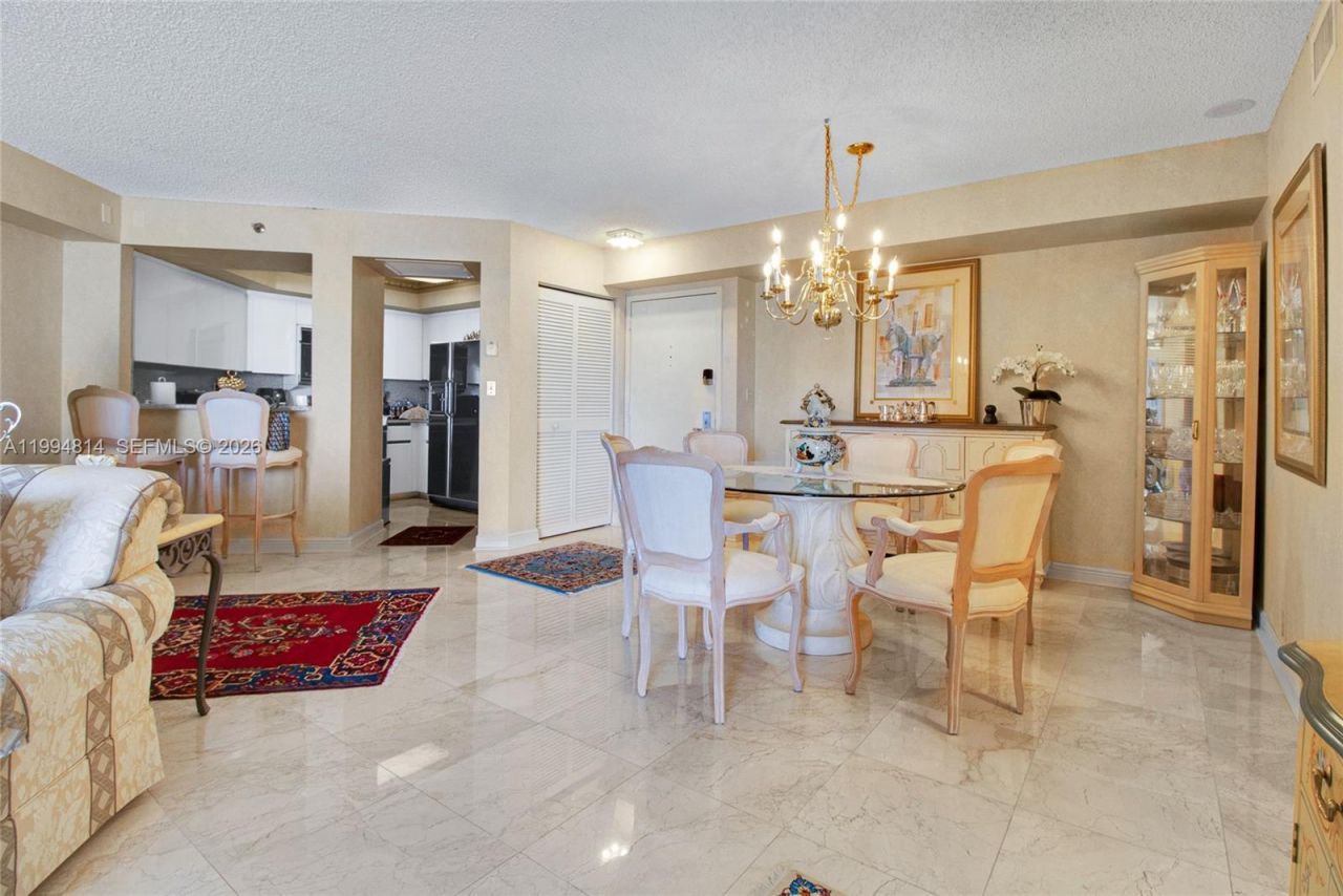 6767 Collins Ave, Unit 504, Miami Beach, FL 33141 Photo