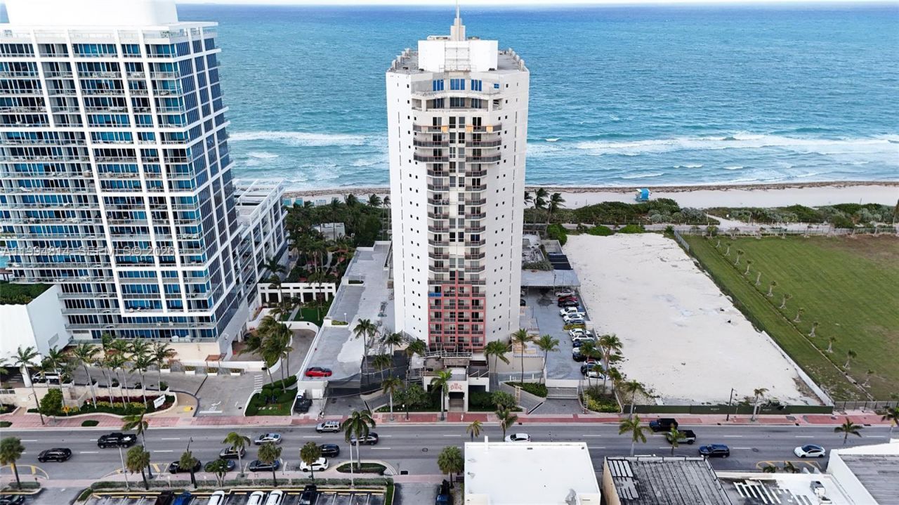 6767 Collins Ave, Unit 504, Miami Beach, FL 33141 Photo