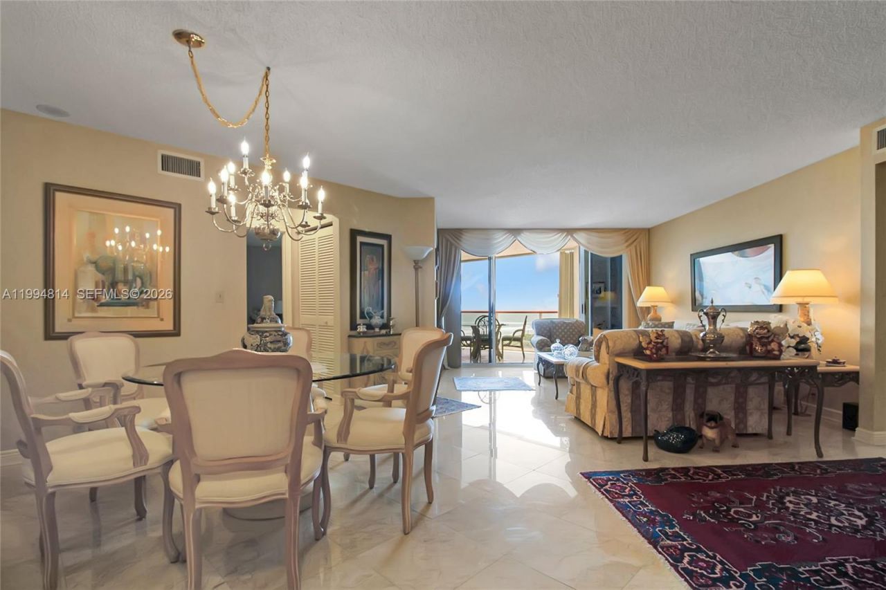 6767 Collins Ave, Unit 504, Miami Beach, FL 33141 Photo