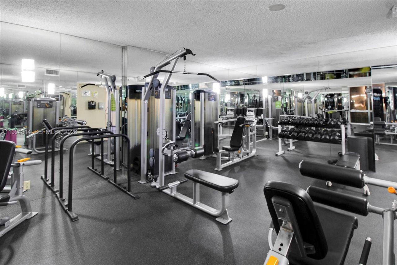 6767 Collins Ave, Unit 504, Miami Beach, FL 33141 Photo