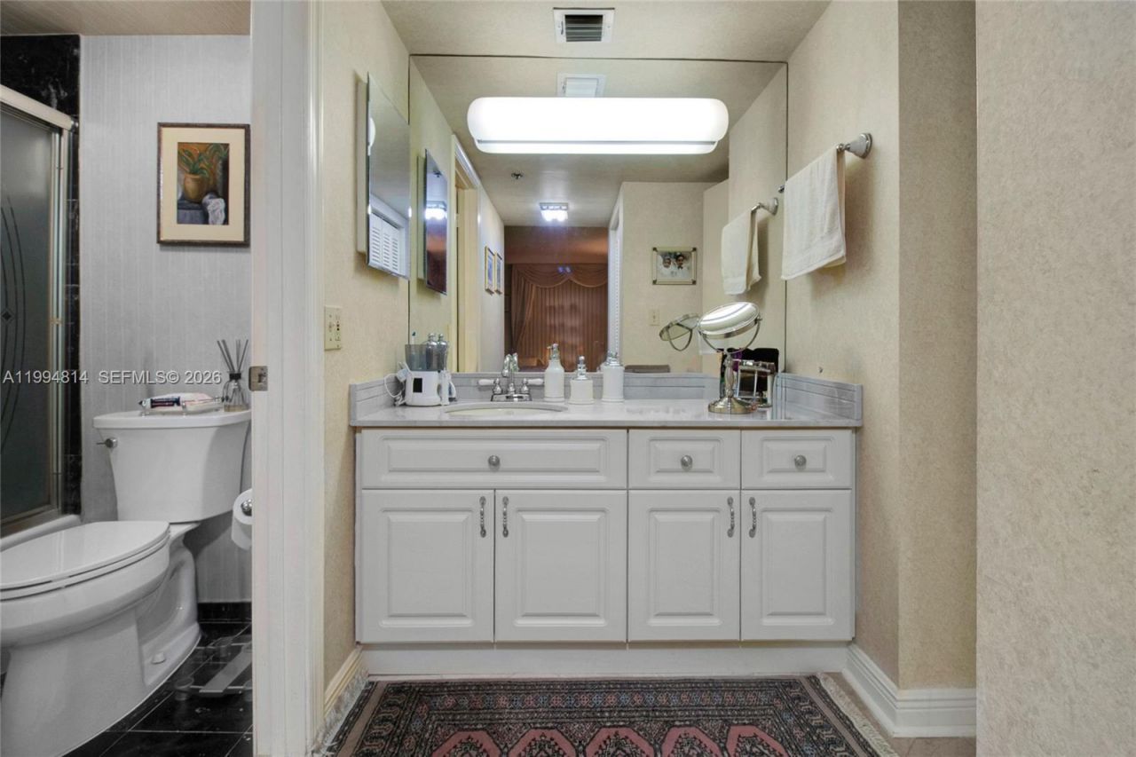 6767 Collins Ave, Unit 504, Miami Beach, FL 33141 Photo