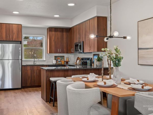 7469 W Swain Lane, Garden City, ID 83714