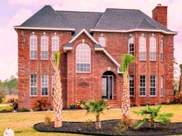 7390 San Ramon Dr, Milton, FL 32583