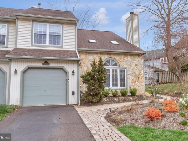 41 LAUREL CIRCLE, NEWTOWN, PA 18940