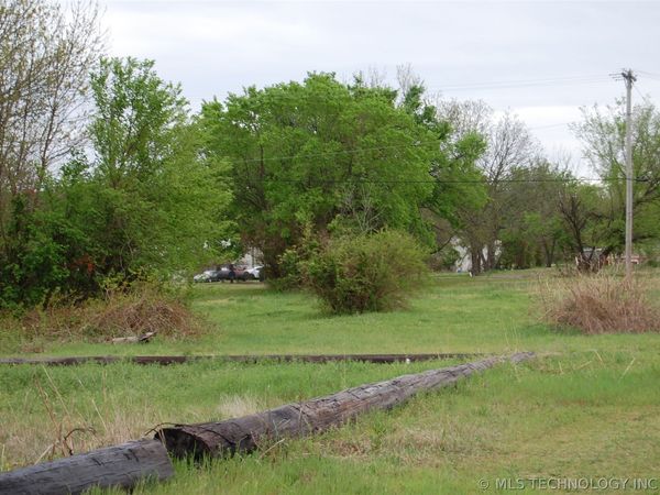 N B. Street , Henryetta, OK 74437