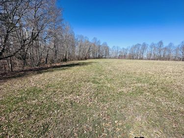 105 & 107 Cascade Circle, Russell Springs, KY 42642