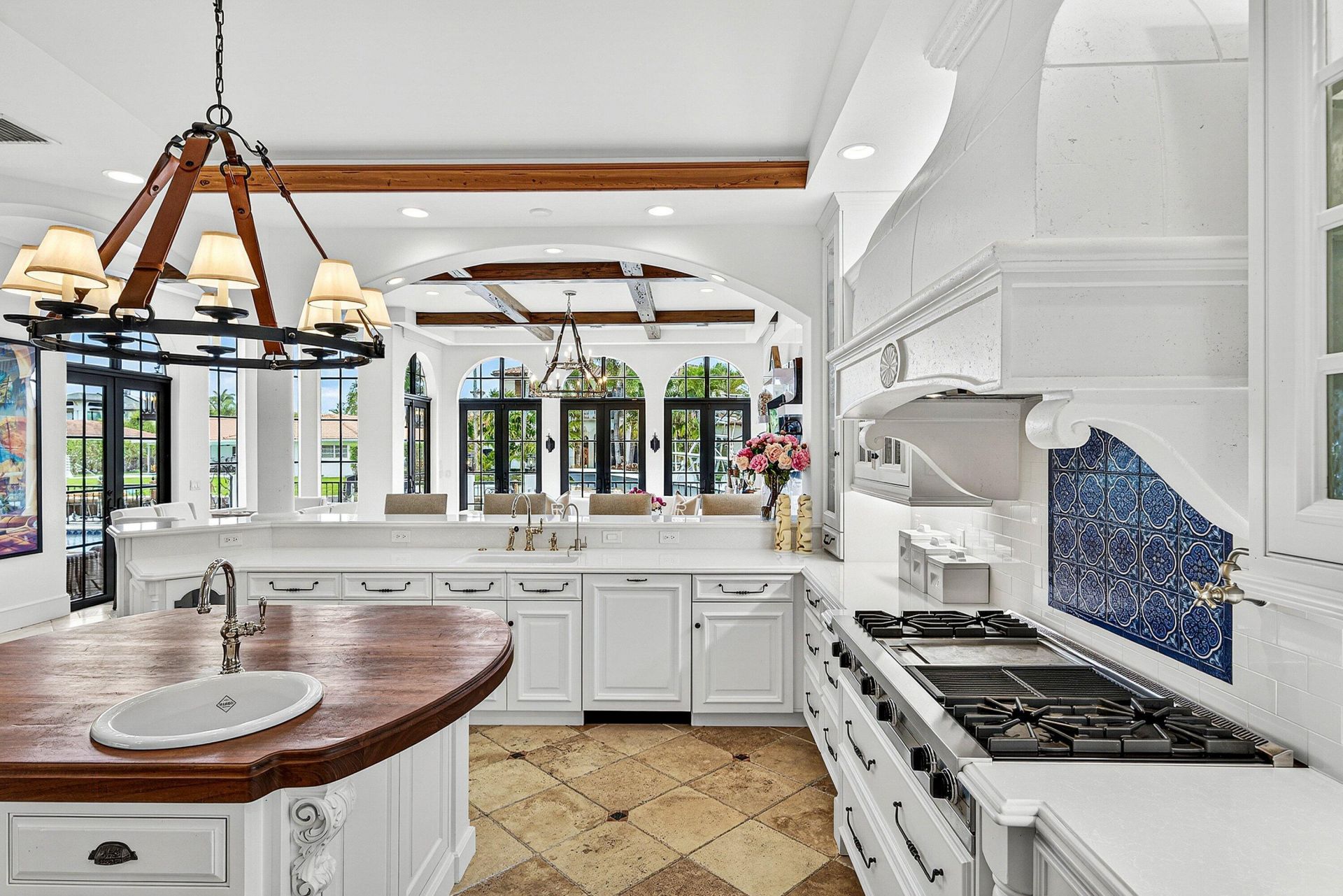 520 NE Waterway Lane, Boca Raton, FL 33432 Photo