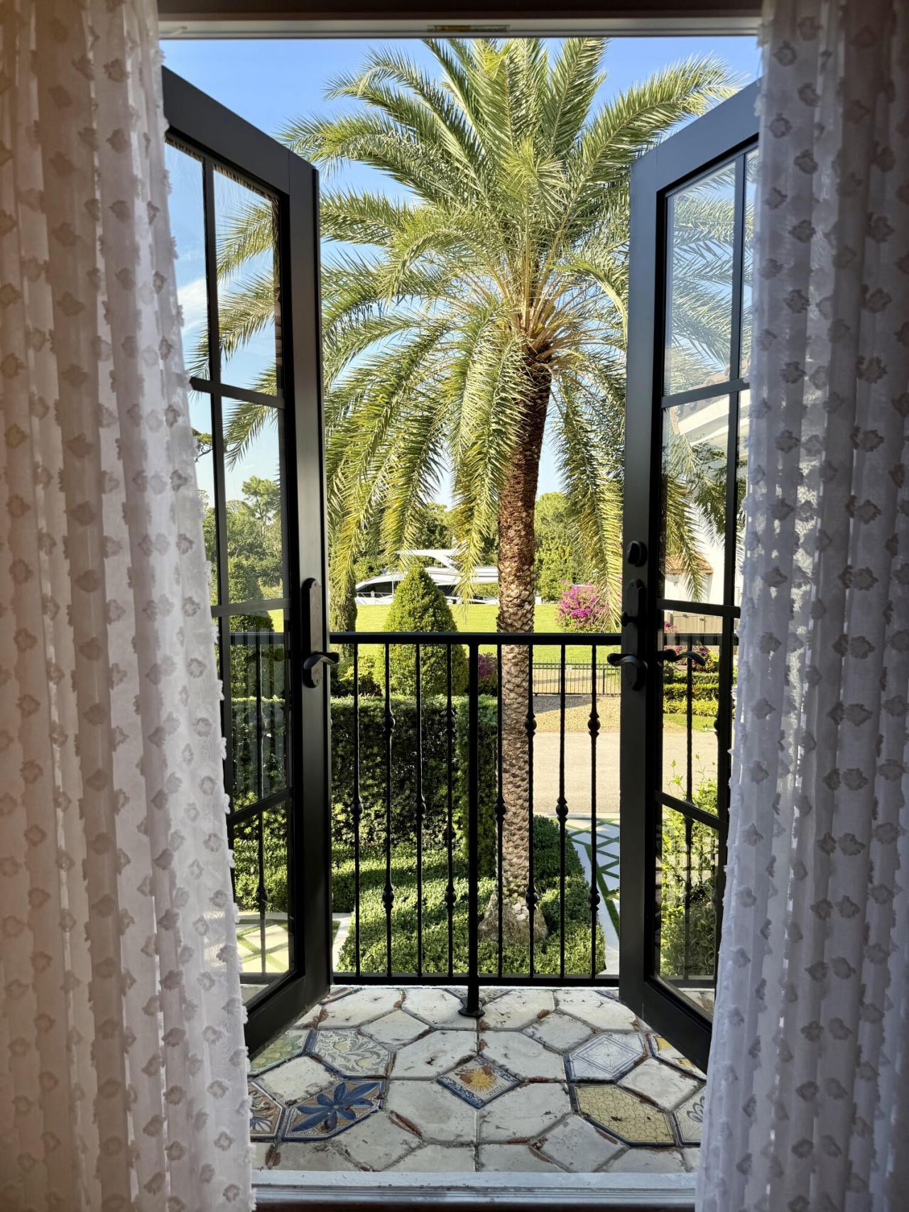 520 NE Waterway Lane, Boca Raton, FL 33432 Photo