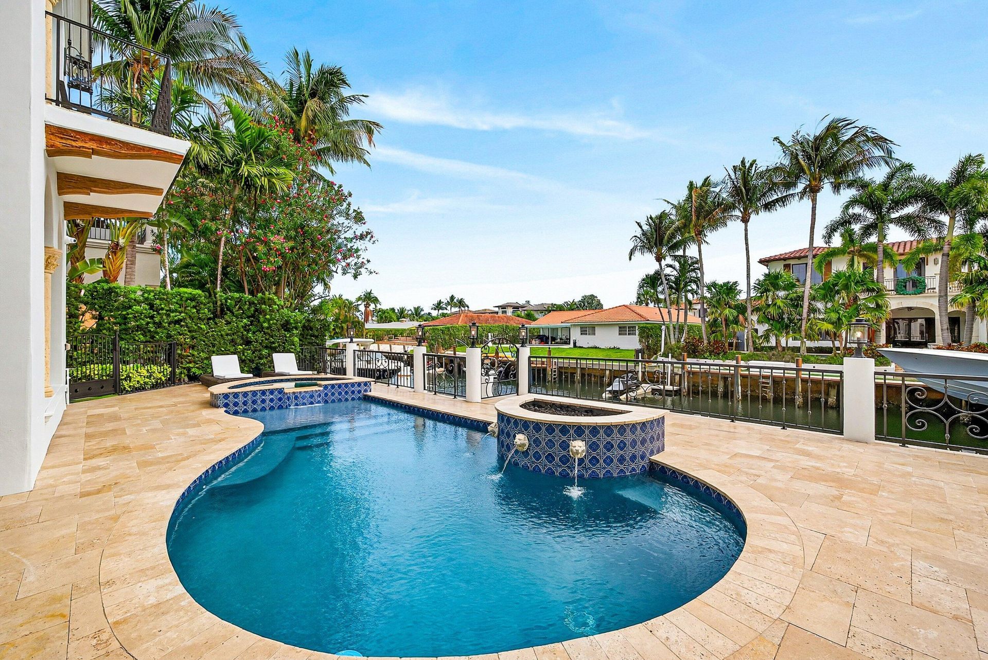 520 NE Waterway Lane, Boca Raton, FL 33432 Photo