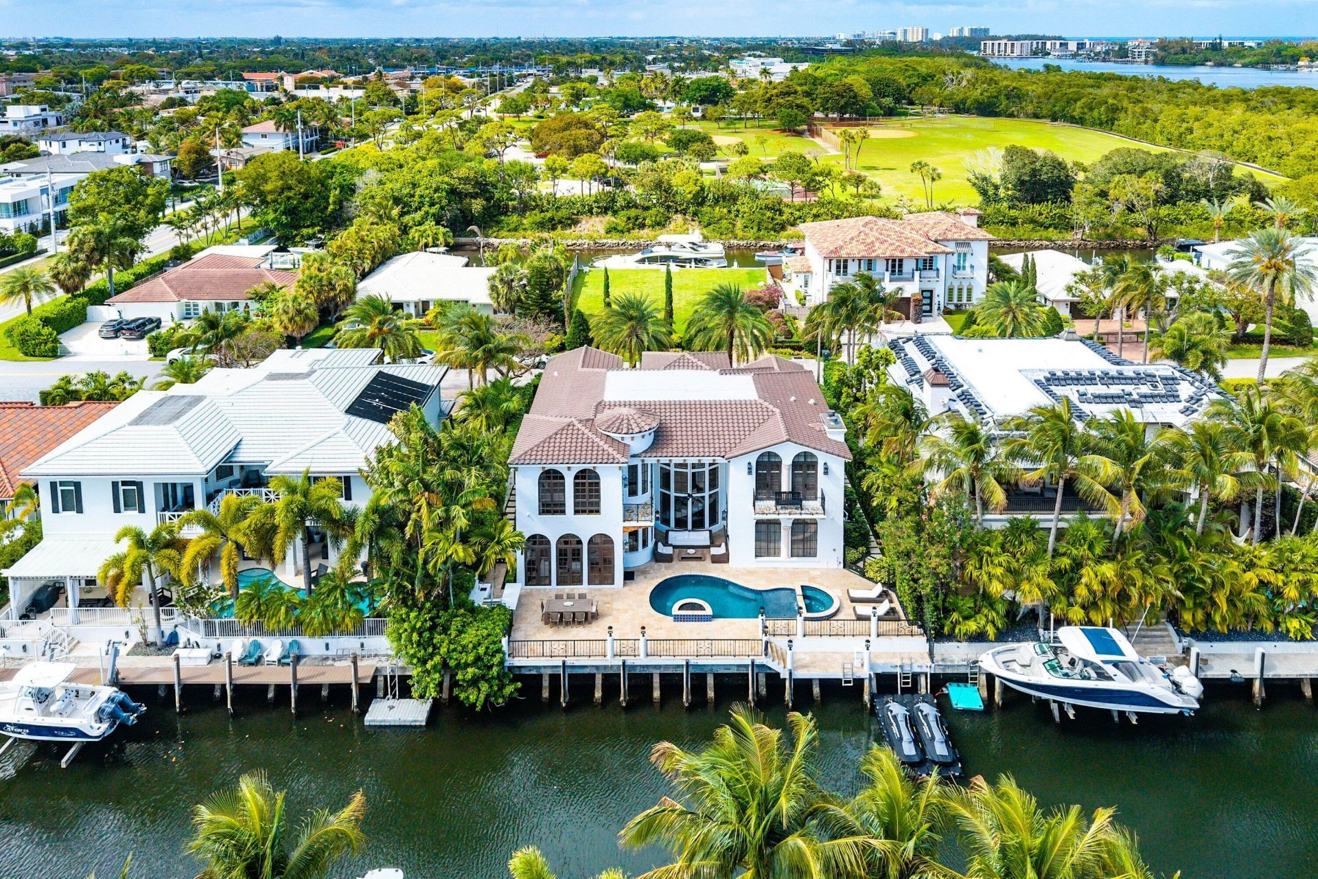 520 NE Waterway Lane, Boca Raton, FL 33432 Photo