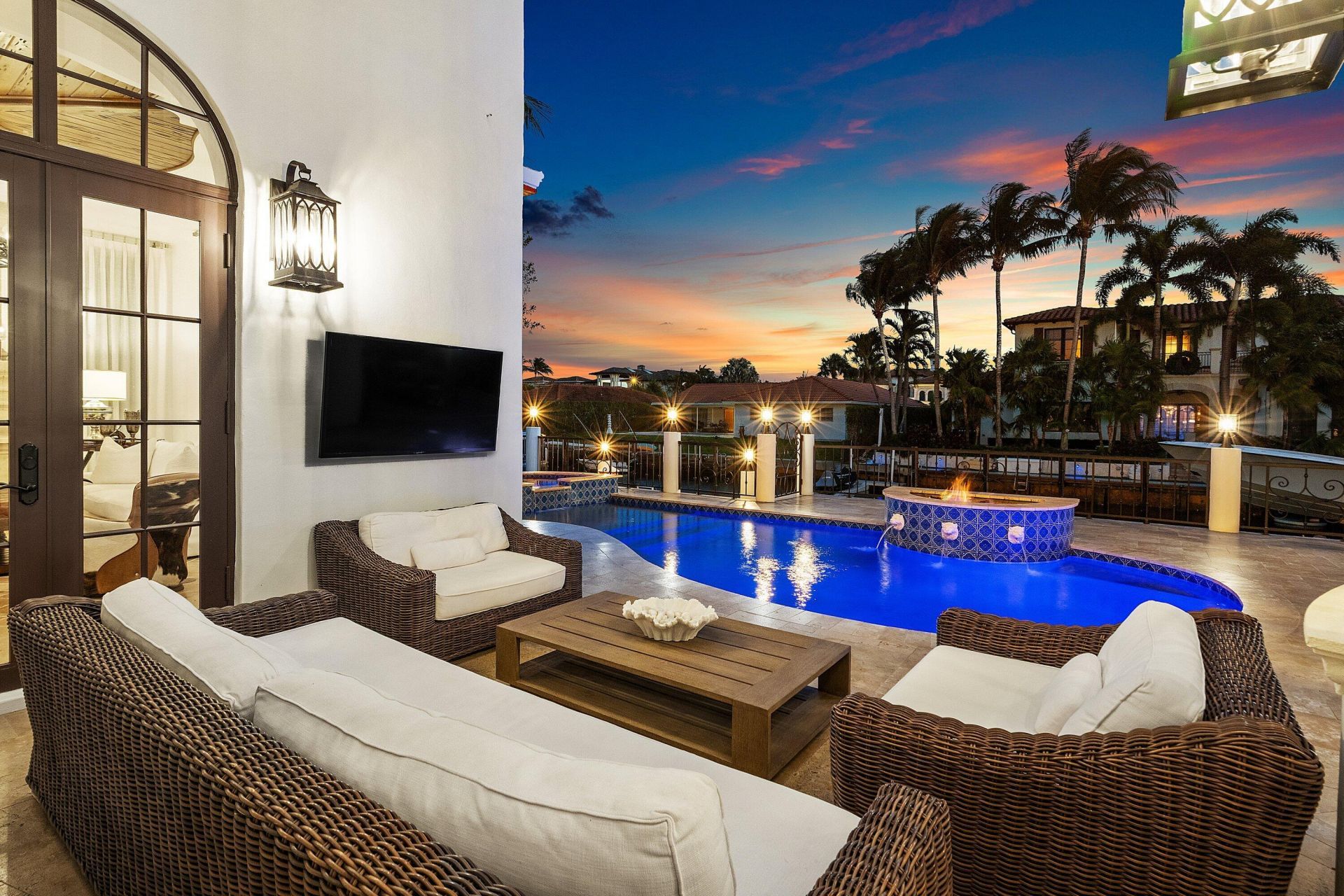 520 NE Waterway Lane, Boca Raton, FL 33432 Photo