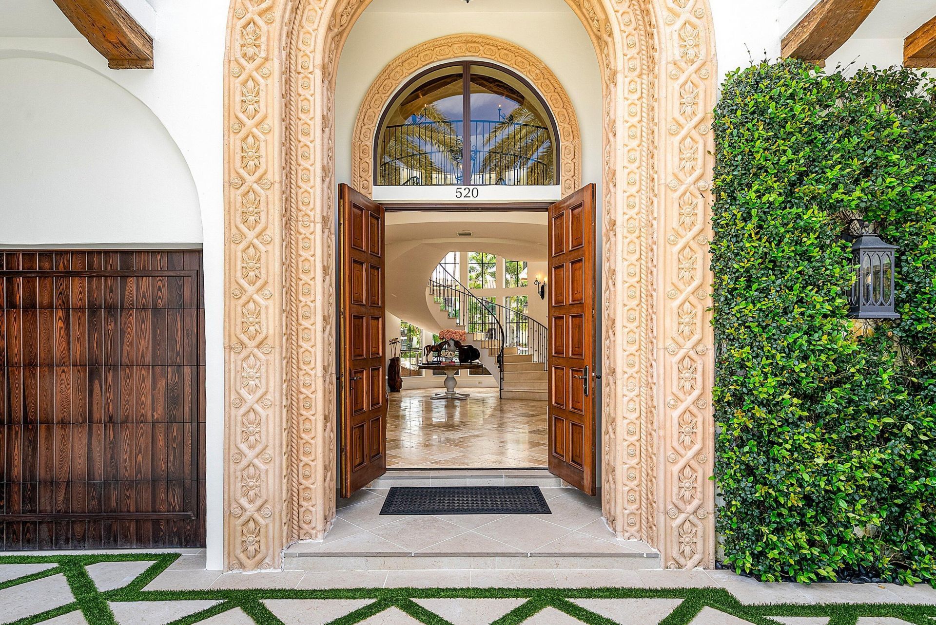 520 NE Waterway Lane, Boca Raton, FL 33432 Photo