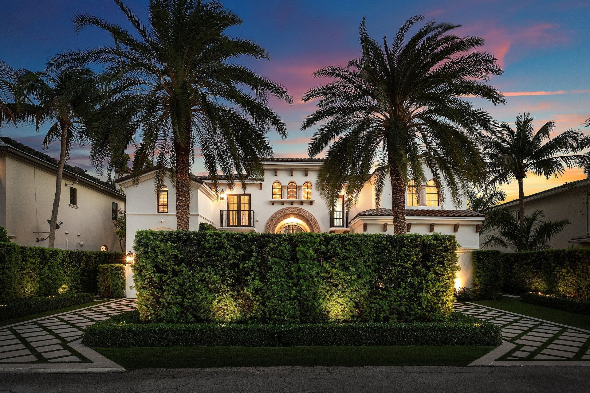 520 NE Waterway Lane, Boca Raton, FL 33432 Photo