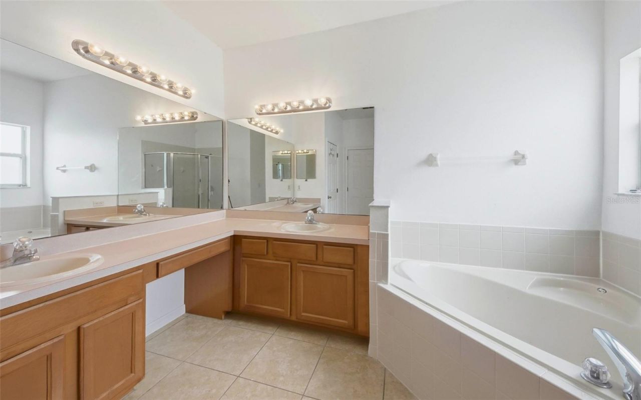 2838 Sweetspire Circle , Kissimmee, FL 34746 Photo