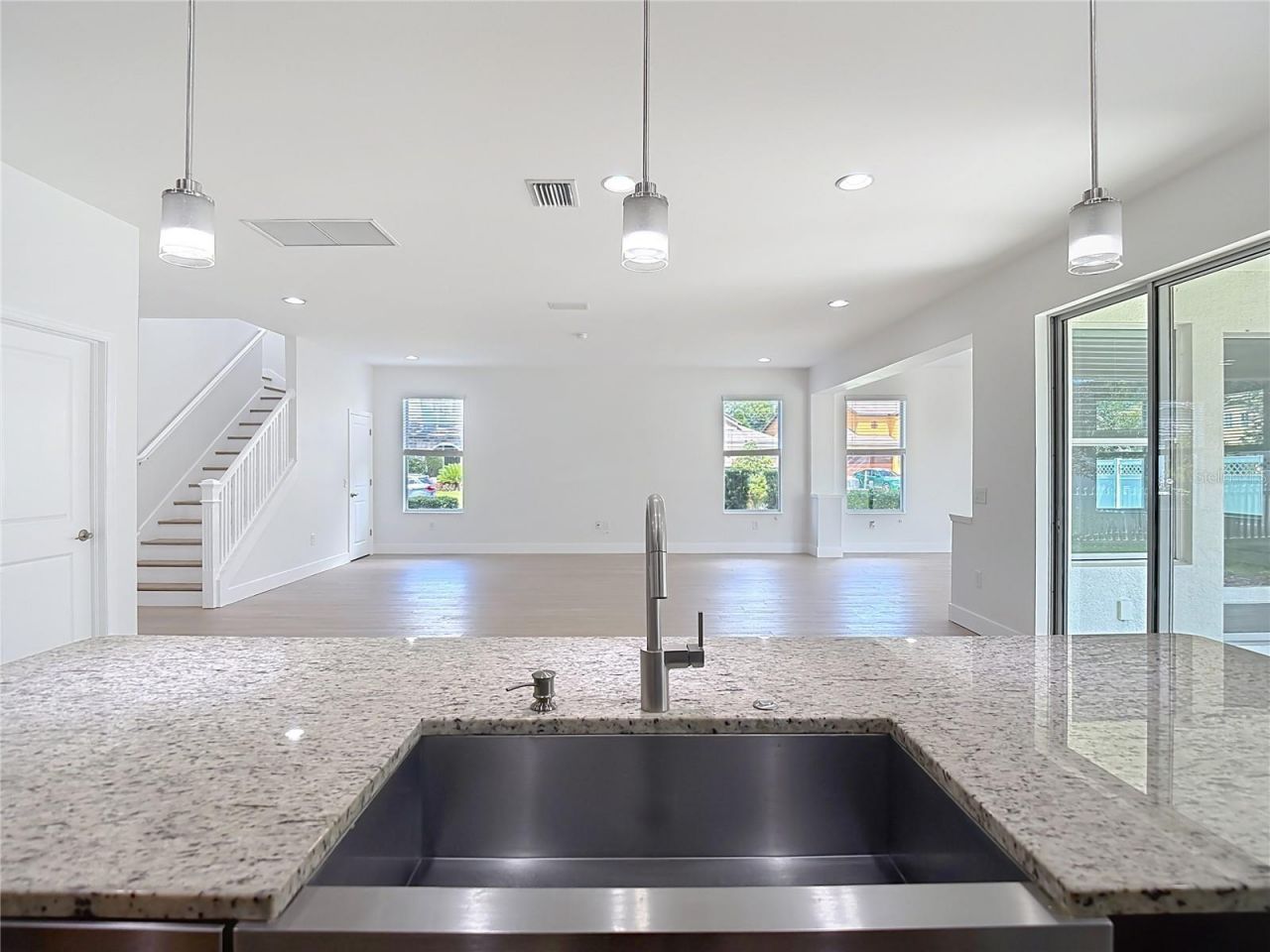 27387 Cayenne Lane, Wesley Chapel, FL 33544 Photo