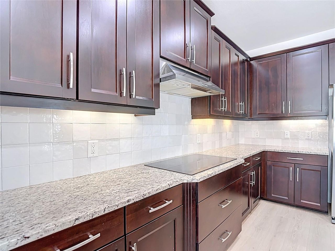 27387 Cayenne Lane, Wesley Chapel, FL 33544 Photo