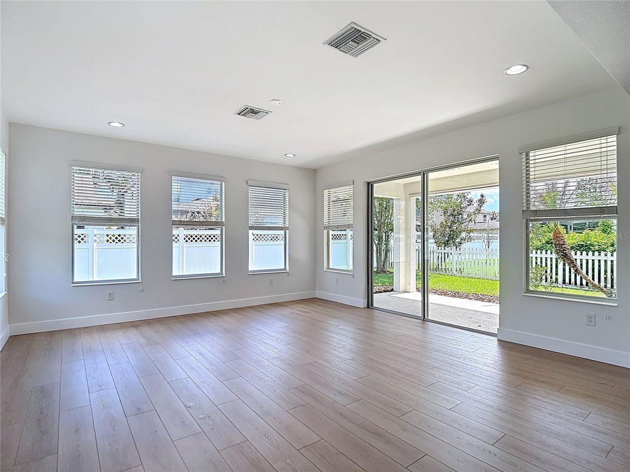 27387 Cayenne Lane, Wesley Chapel, FL 33544 Photo