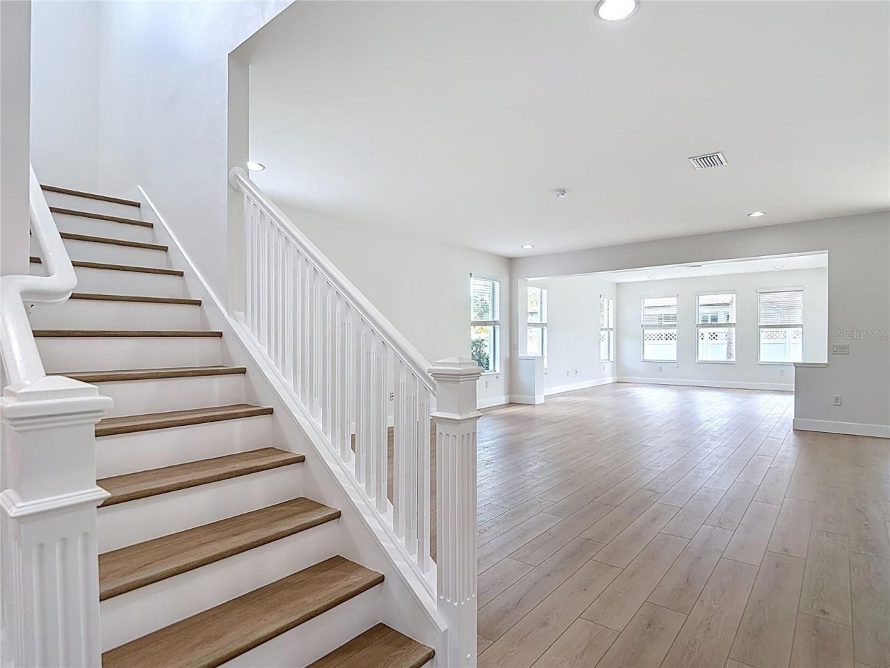 27387 Cayenne Lane, Wesley Chapel, FL 33544 Photo